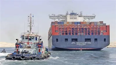 335 سفينة تعبر قناة السويس بحمولة 21.6 مليون طن في أسبوع