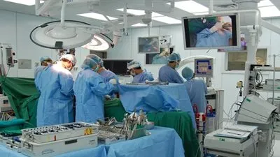 عاجل - السعودية | نجاح أول عملية نوعية لاستئصال جذري للكلية بمجمع الملك عبدالله الطبي