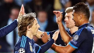 مودريتش: أنا وكروس وكاسيمرو نعرف تحركات بعضنا وقد نغمض أعيننا