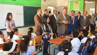 بدء الدراسة بـ 13 مدرسة في الفيوم (صور)