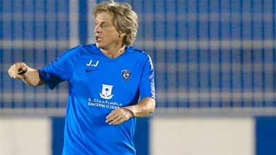 الهلال السعودي يواصل تدريباته استعدادا لمواجهة الفتح 