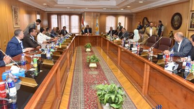 رئيس الوزراء لـ