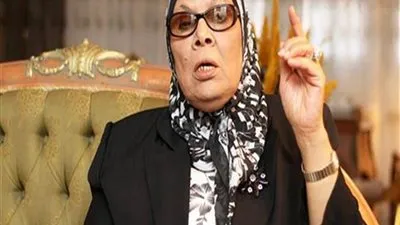 تعليق ناري لـ آمنة نصير على اتهامها بالتشيع