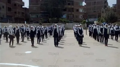 مديرو الإدارات التعليمية بالقليوبية يتابعون انتظام الدراسة وتطبيق النظام الجديد (صور)