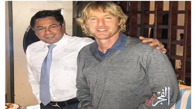 تعليق خالد أبو بكر على صورته برفقة النجم العالمي أوين ويلسون