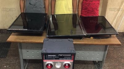 ضبط 3 أشخاص أثناء بيعهم أجهزة مسروقة من حضانة بالموسكي