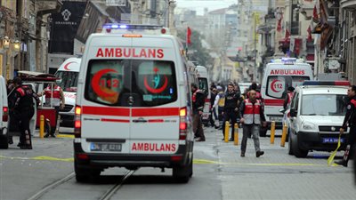 سيارة إسعاف تقتل رجلا في تركيا