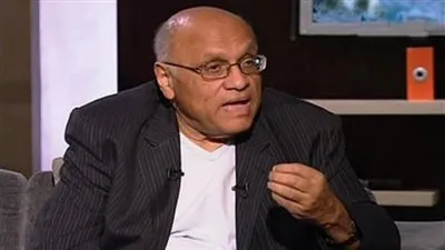 يوسف القعيد يطالب 