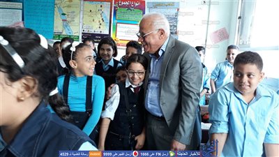 جولات تفقدية لمحافظ بورسعيد على مدارس حي الزهور (صور)