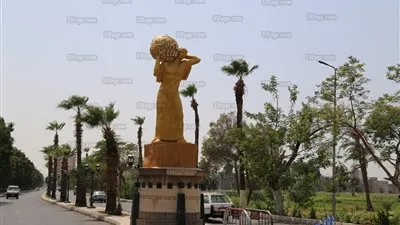 تجميل الشوارع ووضع الأعلام استعدادًا لزيارة 