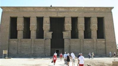 استعدادات مكثفة بمعبد 