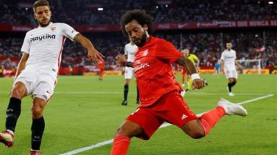 أهداف مباراة - إشبيلية 3 × 0 ريال مدريد