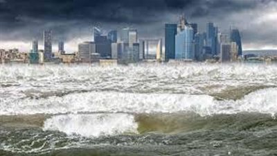 عاجل .. موجات تسونامي تجتاح بالو في إندونيسيا