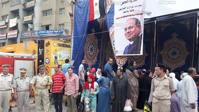 إقبال كثيف من قبل المواطنين على منفذ بيع السلع الغذائية بطنطا (فيديو وصور)