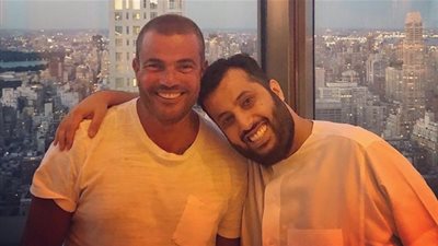 عمرو دياب يزور المستشار تركي آل الشيخ بنيويورك للاطمئنان على صحته