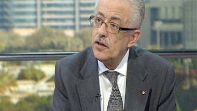 تعليق وزير التعليم على سخرية رواد مواقع التواصل من كتب المناهج الجديدة  