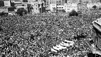 حكايات اليوم.. تأسيس جمهورية الصين.. وتشييع جنازة 