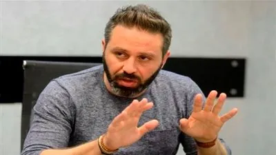 حازم إمام في اللجنة الأولمبية بعد شطب عضويته من الزمالك