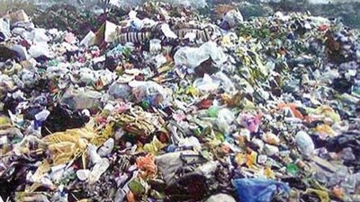 البيئة: تجربة فكرة التواصل الإلكتروني مع المواطنين عبر واتس آب لرفع القامامة من الشوارع (فيديو)