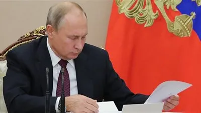 بوتين حول المبادرة الأوروبية بشأن إيران: تأخرت لكن أفضل من ألا تأتي أبدا