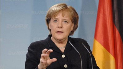 ميركل: لا نريد رؤية أي وجود إيراني في سوريا