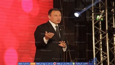 الخطيب يحضر مران الأهلي.. ويجتمع مع فضل ويوسف