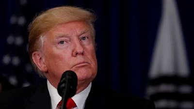 ترامب ساخرًا من الديمقراطيين: لا تنتخبوهم لأن ذكاءهم منخفض