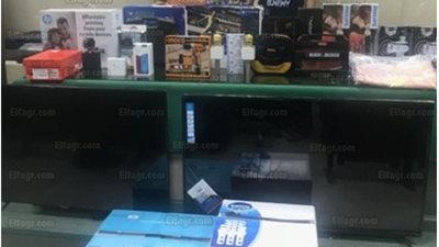 دفع إلكتروني.. ضبط عربيين لاستلائهم على بطاقات ائتمان بطرق احتيالية