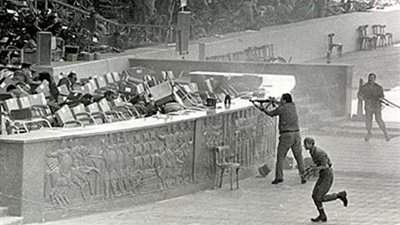 رقية السادات تروي تفاصيل جديدة عن حادث المنصة