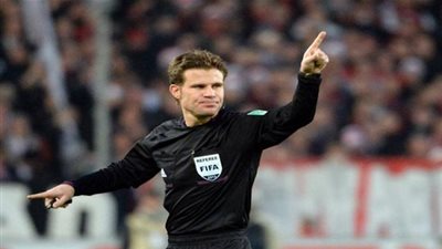 الألماني بريش حكما لمباراة الزمالك والهلال السعودي