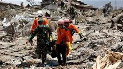 ارتفاع عدد ضحايا زلزال أندونيسيا إلى 1649 قتيلا