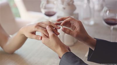 استشاري علاقات أسرية: الزواج ضرورة.. ولا يجب رفضه بسبب تجارب فاشلة 