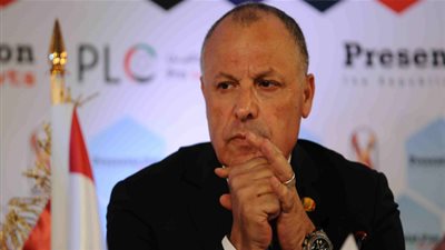 اتحاد الكرة يطالب 