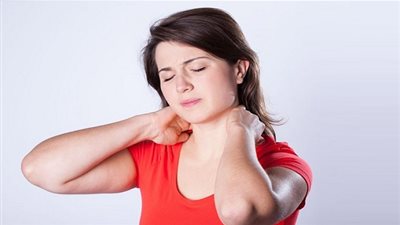 بدون مسكنات.. طرق طبيعية لعلاج مشكلة 