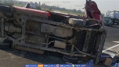 مرور الجيزة ترفع آثار حادث انقلاب  بميدان جهينة