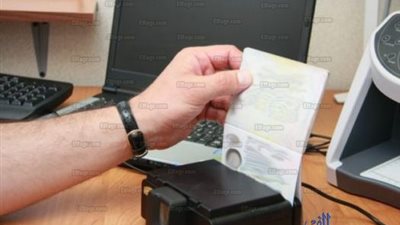 ضبط شخص أثناء سفرة خارج البلاد بأوراق ومستندات مزورة