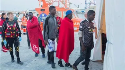 إنقاذ نحو 2000 مهاجر قبالة سواحل إسبانيا