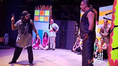 قاعة صلاح جاهين تجذب أنظار الجمهور بالعرض الكوميدي 