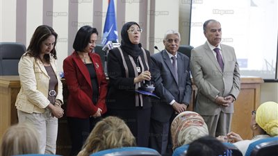 قومي المرأة يكرم أمهات وزوجات الشهداء في ذكرى انتصارات أكتوبر (صور) 