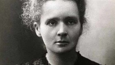 من هي دونا ستريكلاند؟