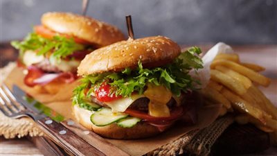 أطعمة يجب تجنبها حفاظا على صحة القلب