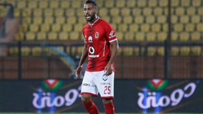 عاشور ومحسن يؤديان تدريبات تأهيلية في الأهلي