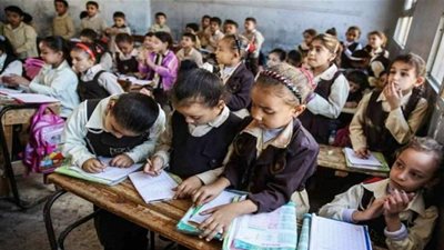 أزمات تواجه الطلاب بعد مرور أسبوعين من الدراسة.. و