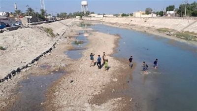 خامنئي يأمر بقطع المياه عن العراق