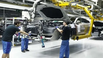 جاجوار لاند روفر ستوقف الإنتاج في مصانعها لمدة أسبوعين.. تعرف على السبب!