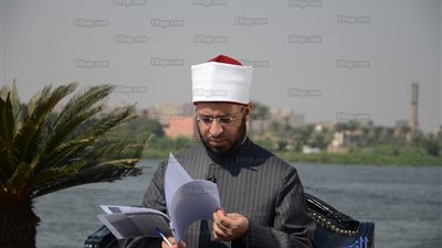 مستشار الرئيس: من ارتوى بمياه النيل لا يعرف الفشل (صور)