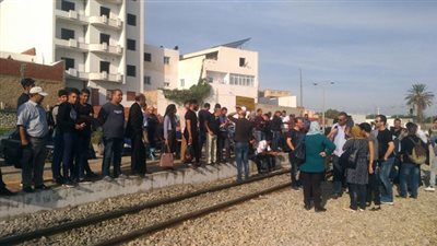 توقف إحتجاجات المسافرين و استئناف حركة القطارات بالقلعة الكبرى‎