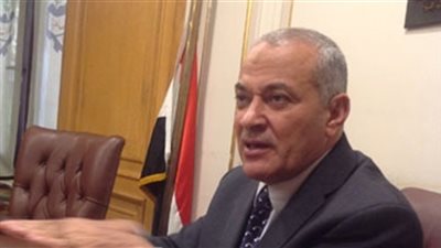 عبدالعزيز السيد: قانون منع تداول الدواجن الحية ليس جديد..والقضية في تفعيله