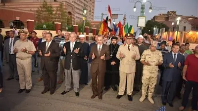 محافظ أسيوط يشهد احتفالية ذكرى انتصارات أكتوبر ويكرم بعض أسر الشهداء (فيديو وصور)