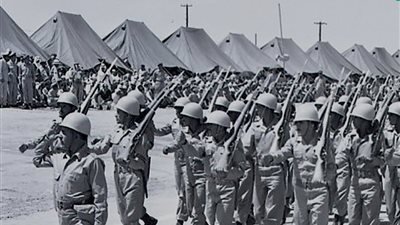 سبق- السعودية| وزارة الدفاع تحيي المرابطين على الحد الجنوبي بصورة من الذاكرة